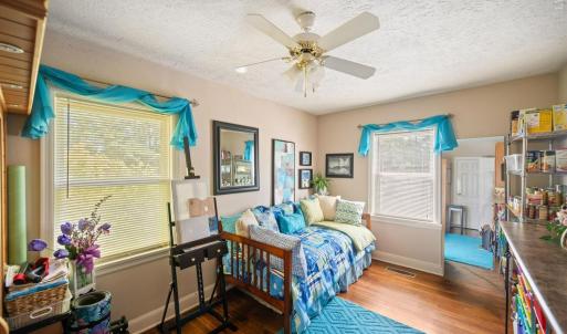 2nd bedroom with access to full bath