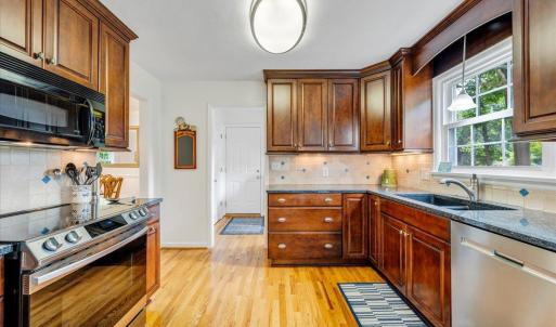 Photo #23 of 21 Queen Regent Court, Blue Ridge, VA 0.4 acres