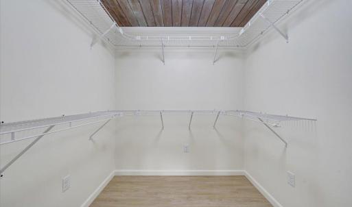 Bedroom 3 walk-in closet #2