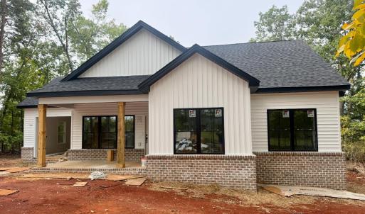 Photo #2 of 1810 AVONDALE Drive, Altavista, VA 0.5 acres