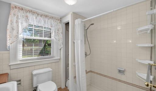 Photo #17 of 1109 Park St, Bedford, VA 0.8 acres