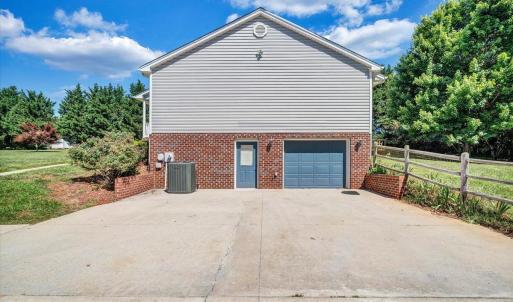 Photo #42 of 1064 Somers Way, Forest, VA 1.0 acres