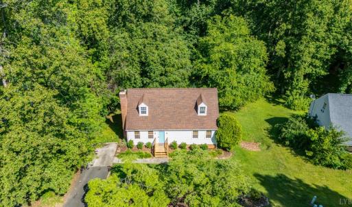Photo #5 of 409 Jefferson Woods Drive, Forest, VA 0.4 acres