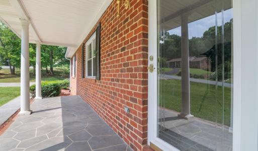 Photo #4 of 53 Woodlake Circle, Altavista, VA 1.4 acres