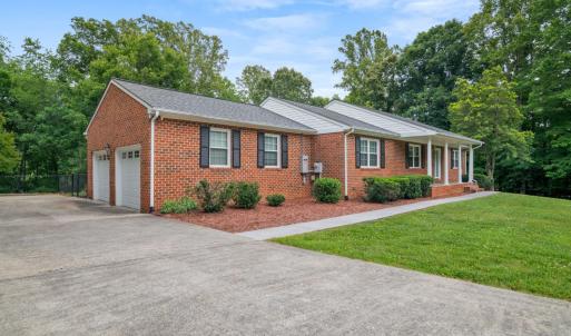 Photo #2 of 53 Woodlake Circle, Altavista, VA 1.4 acres