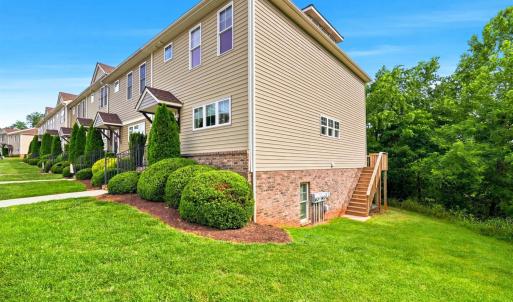Photo #3 of 1232 Commonwealth Circle, Forest, VA 0.1 acres