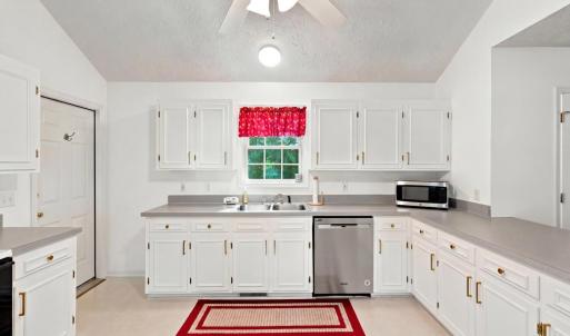 Photo #18 of 104 Fieldstone Court, Lynchburg, VA 0.8 acres