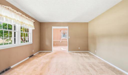 Photo #4 of 324 Charldon Road, Lynchburg, VA 1.3 acres