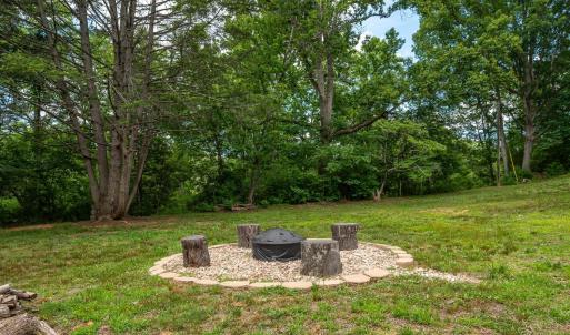 Photo #39 of 11767 James River Road, Shipman, VA 1.3 acres