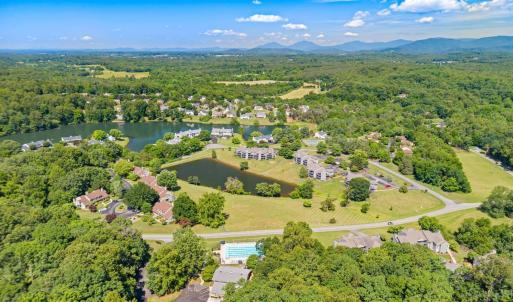 Photo #31 of 2412 Deer Run, Forest, VA