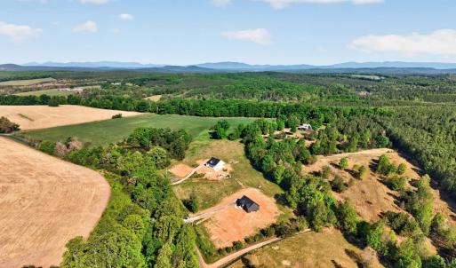 Photo #45 of 9041 Stonewall Road, Appomattox, VA 2.2 acres