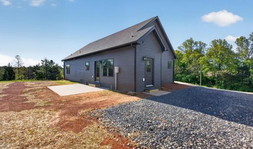 Photo #38 of 9041 Stonewall Road, Appomattox, VA 2.2 acres