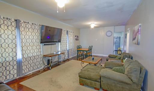 Photo #3 of 1830 Memorial Avenue, Lynchburg, VA 0.2 acres