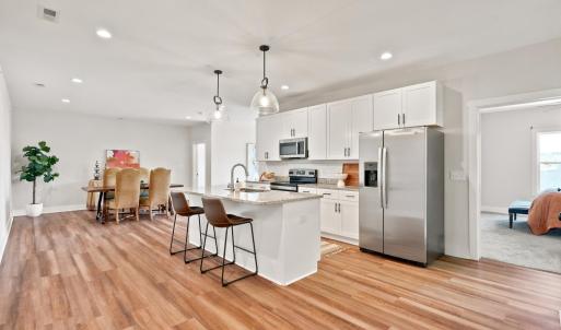 Photo #5 of 1300 Stoney Ridge Boulevard, Forest, VA