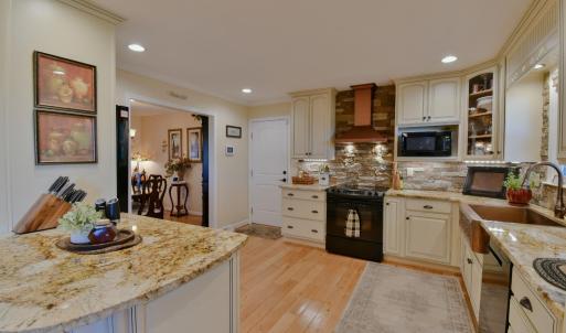 Photo #27 of 6481 Stewartsville Road, Moneta, VA 4.8 acres