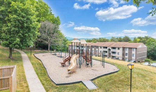 Photo #9 of 4624 Dyer Court, Roanoke, VA 0.1 acres