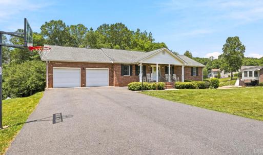 Photo #37 of 419 Holly Hills Drive, Altavista, VA 0.7 acres