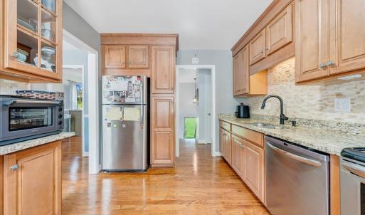 Photo #14 of 539 Missimer Lane, Vinton, VA 0.2 acres