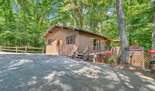 Photo #5 of 1842 Thomasson Lane, Goodview, VA 1.1 acres
