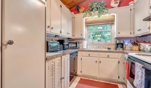 Photo #22 of 1842 Thomasson Lane, Goodview, VA 1.1 acres