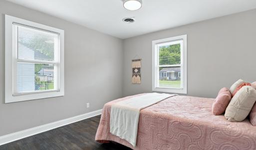 Photo #4 of 825 Old Forest Road, Lynchburg, VA 0.2 acres