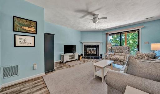 Photo #10 of 401 Harbor Ridge Drive, Goodview, VA