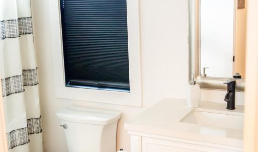 Photo #37 of 807 Grove Street, Bedford, VA