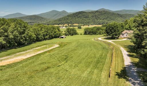 Photo #10 of 1361 Hurricane Creek Road, Big Island, VA 22.3 acres