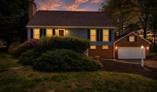 Photo #1 of 1002 Oxford Point, Lynchburg, VA 0.5 acres