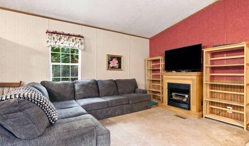 Photo #5 of 105 Whisperridge Ct, Moneta, VA 2.8 acres