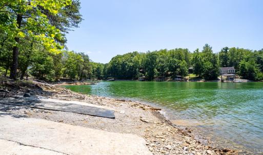 Photo #31 of 105 Whisperridge Ct, Moneta, VA 2.8 acres
