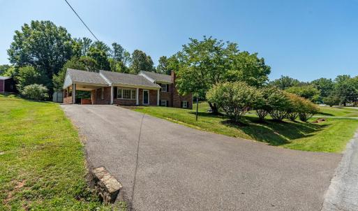 Photo #2 of 295 Westridge Circle, Lynchburg, VA 0.5 acres