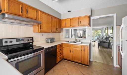 Photo #7 of 1321 Twin Springs Court, Forest, VA