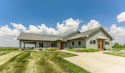 Photo #2 of 1370 Moonlight Road, Appomattox, VA 186.6 acres