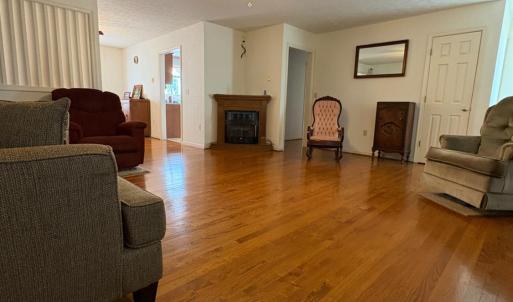 Photo #16 of 1060 Pocket Road, Hurt, VA 2.0 acres