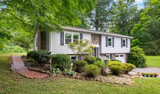 Photo #3 of 2814 Mount Vernon Lane, Radford, VA 0.4 acres
