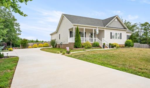 Photo #2 of 169 Laurel Lane, Concord, VA 1.0 acres