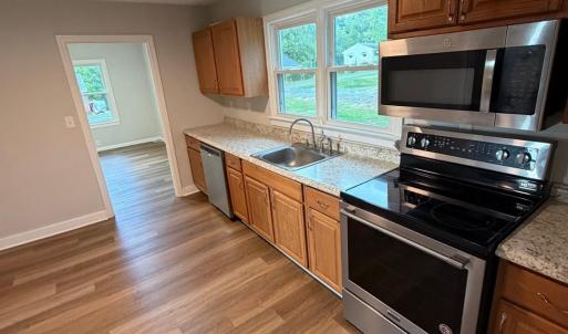 Photo #5 of 197 Tyree Circle, Madison Heights, VA 1.3 acres