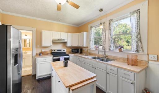 Photo #16 of 2143 Main Street, Lynchburg, VA 0.2 acres