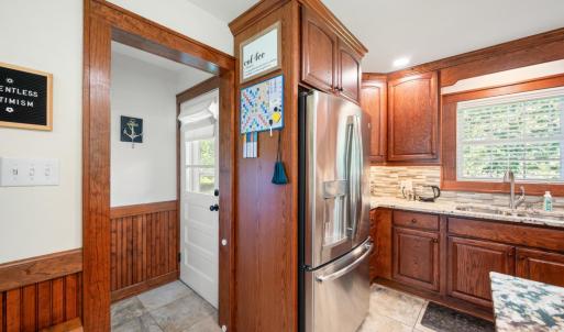 Photo #15 of 1228 Lakeview Drive, Lynchburg, VA 0.7 acres