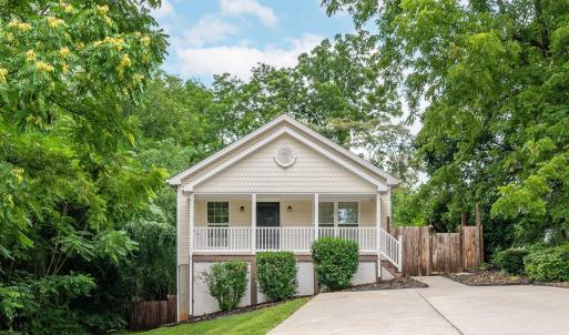 Photo #1 of 1533 Liggates Road, Lynchburg, VA 0.3 acres