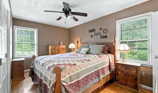 Photo #32 of 118 York Drive, Madison Heights, VA 0.9 acres