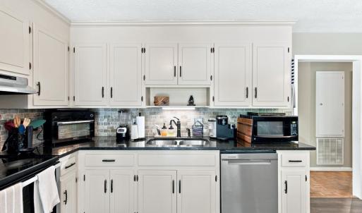 Photo #24 of 118 York Drive, Madison Heights, VA 0.9 acres
