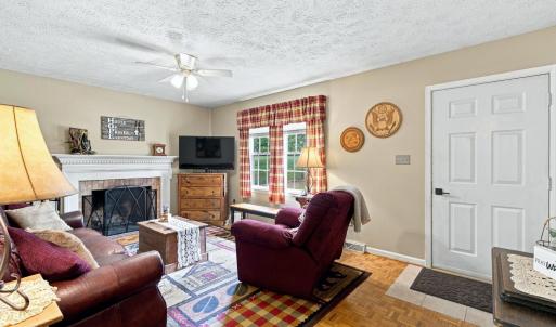 Photo #17 of 118 York Drive, Madison Heights, VA 0.9 acres