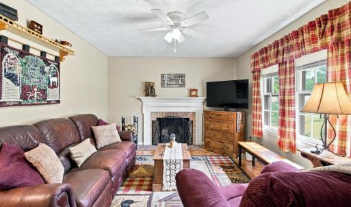 Photo #18 of 118 York Drive, Madison Heights, VA 0.9 acres