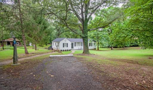 Photo #2 of 145 Winesap Drive, Madison Heights, VA 1.0 acres