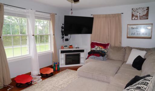 Photo #2 of 1201 Chestnut Road, Nathalie, VA 1.0 acres