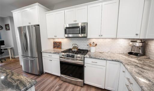 Photo #17 of 1240 Gladden Circle, Forest, VA 1.0 acres