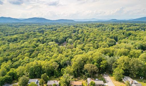 Photo #52 of 2305 Hawthorne Road, Lynchburg, VA 0.6 acres