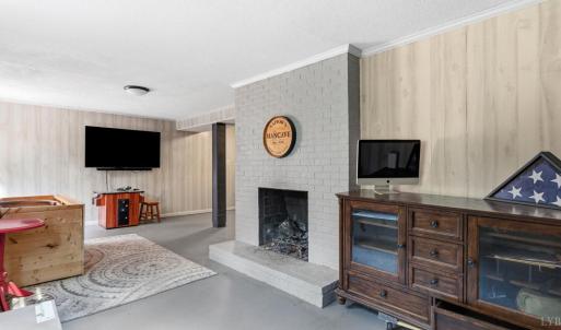 Photo #21 of 2305 Hawthorne Road, Lynchburg, VA 0.6 acres